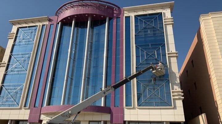 تنظيف واجهات المحلات - شركة الاثير كلين بالرياض