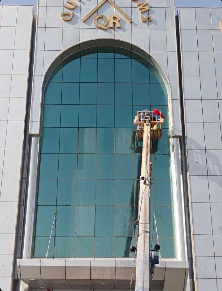 تنظيف واجهات الفنادق والمنشآت - شركة الاثير كلين بالرياض
